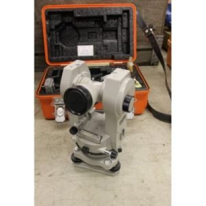 SOKKIA TM6 TRANSIT THEODOLITE NICE WITH CASE3